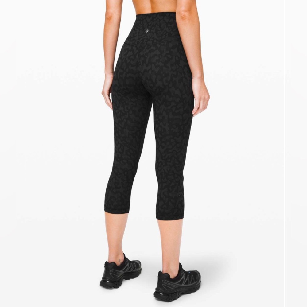 Lululemon Align Crop 21" in Camo Deep Coal Multi Size 4